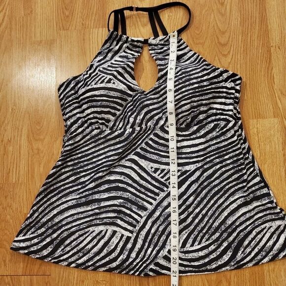 Raisins Curve Mombasa Print Underwire Tankini 16W - Picture 8 of 10